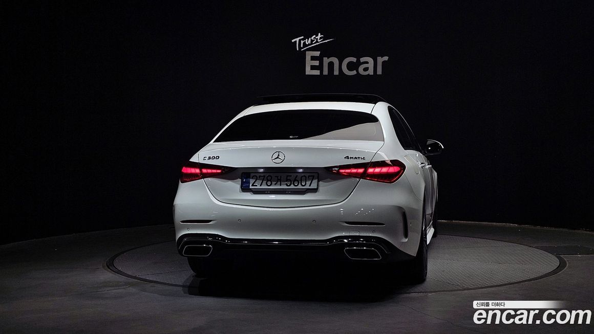 Mercedes-Benz C-Class C300 4MATIC AMG Line, 2023
