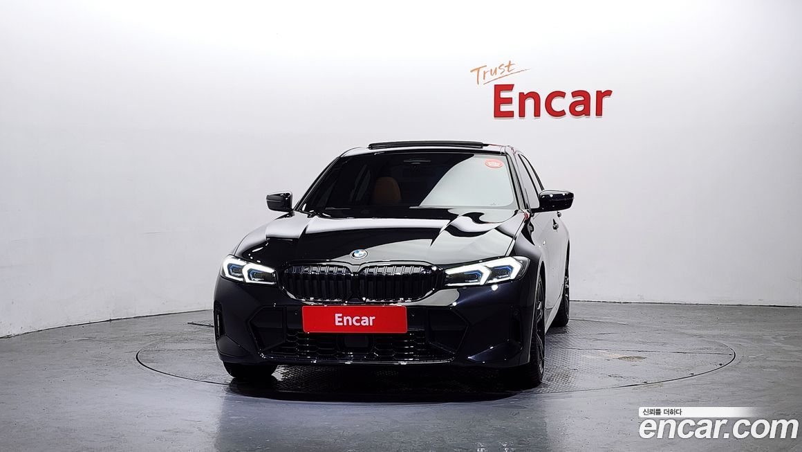 BMW 3-Series 320i M Sport, 2024