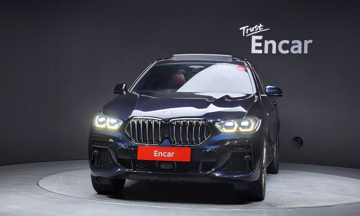 BMW X6 M50i, 2023