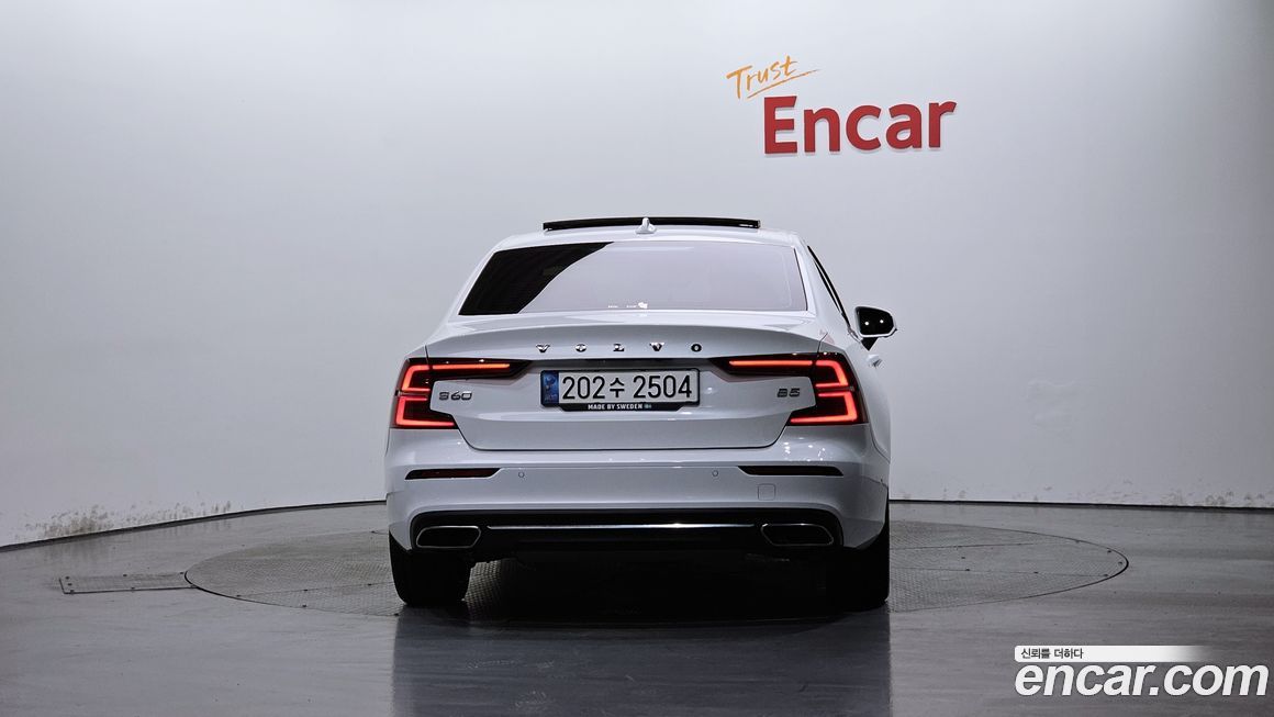 Volvo S60 B5 Inscription, 2022