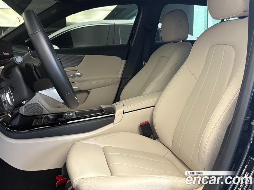 Mercedes-Benz A-Class A220 Hatchback, 2025