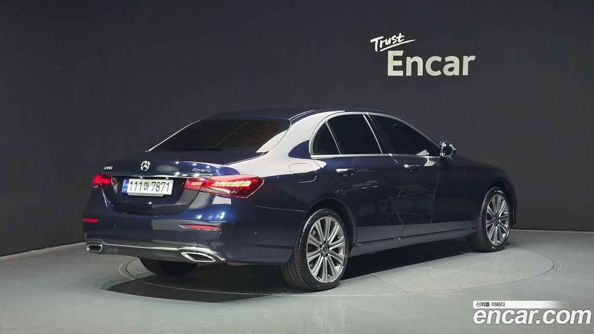 Mercedes-Benz E-Class E350 4MATIC Exclusive, 2023