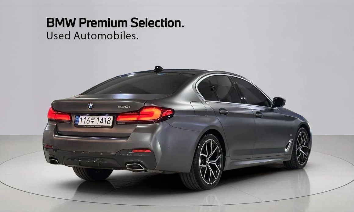 BMW 5-Series 530i M Sport Package, 2021