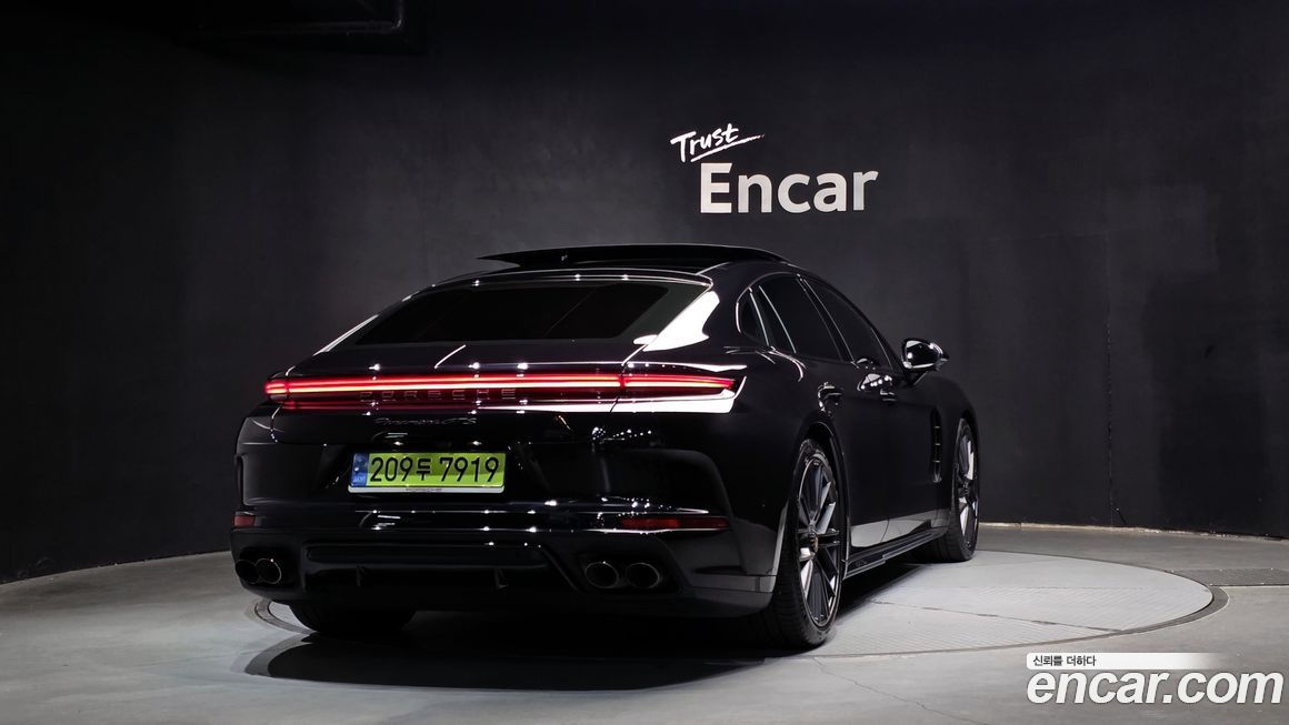 Porsche Panamera 4.0 GTS, 2025