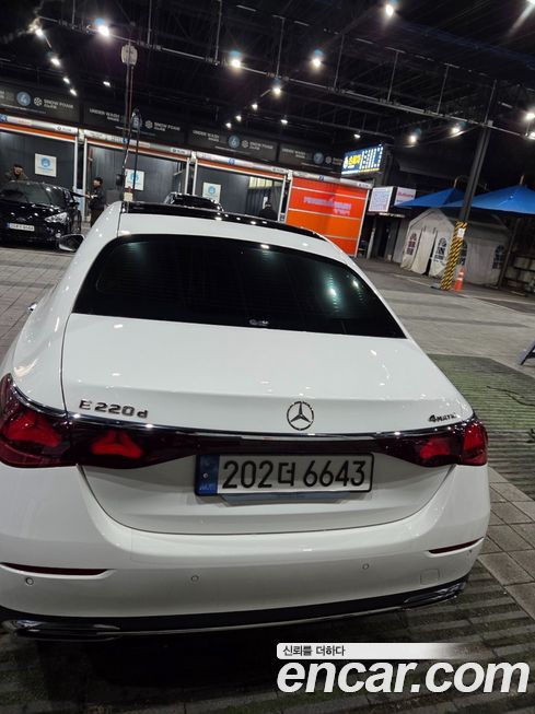 Mercedes-Benz E-Class E220d 4MATIC Exclusive, 2024