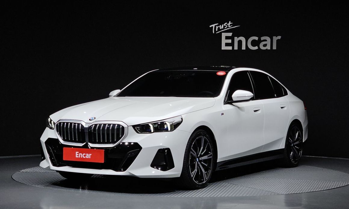 BMW 5-Series 530i xDrive M Sport, 2025