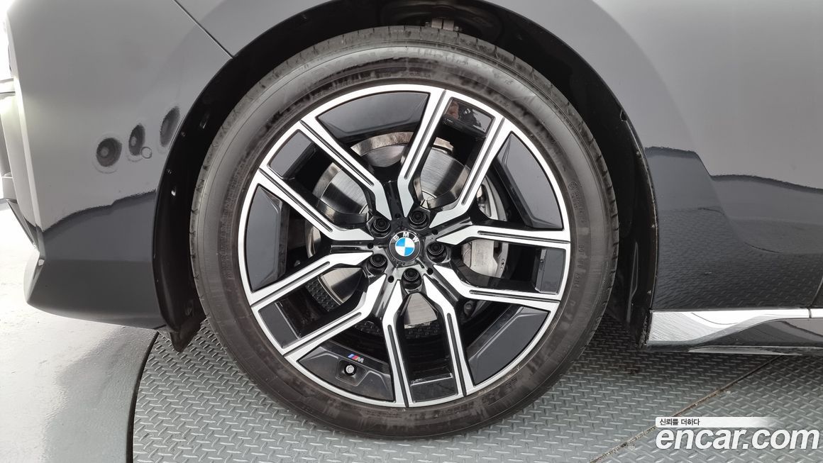 BMW 7-Series 740d xDrive M Sport, 2025