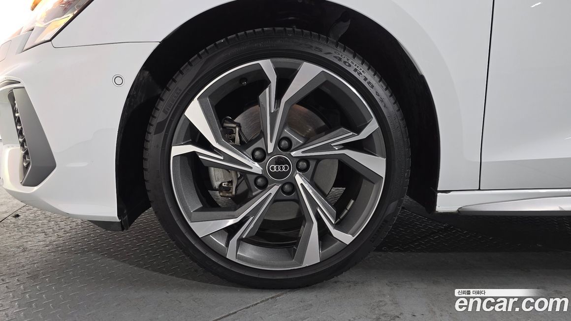 Audi A3 40 TFSI Premium, 2022