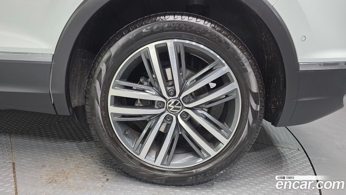 Volkswagen Tiguan 2.0 TDI Prestige, 2023