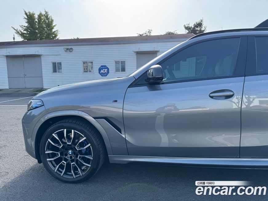 BMW X6 xDrive40i M Sport, 2025