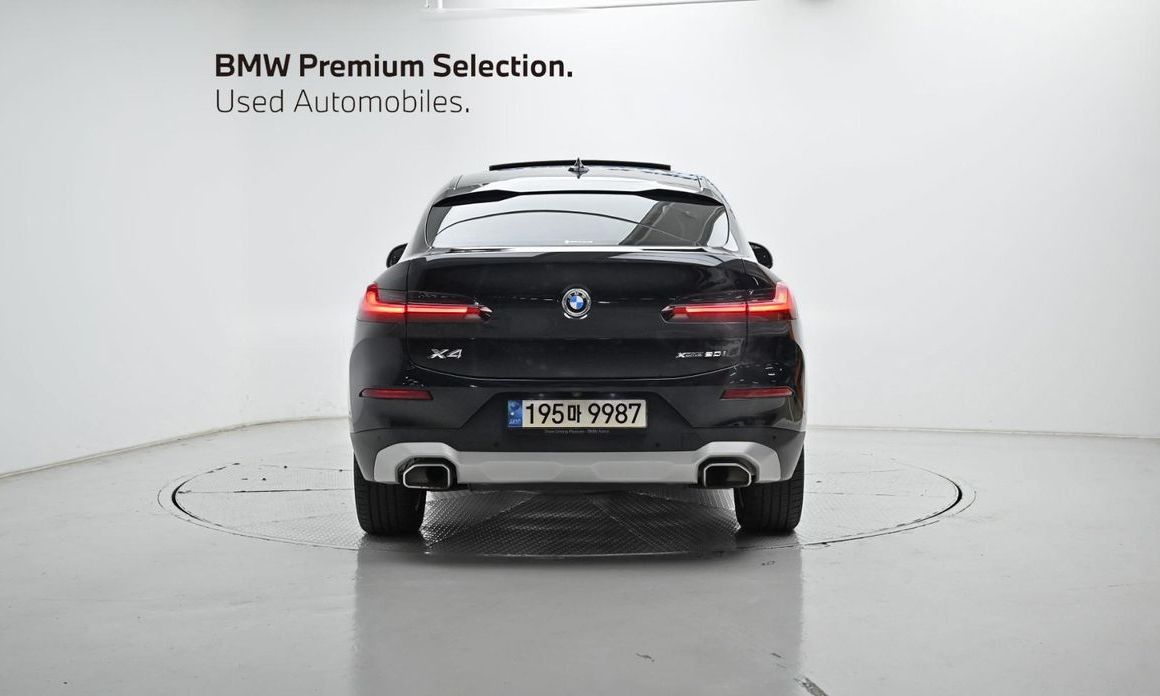 BMW X4 xDrive20i xLine, 2022