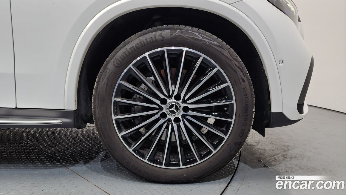 Mercedes-Benz GLC-Class GLC300 4MATIC Coupe, 2025