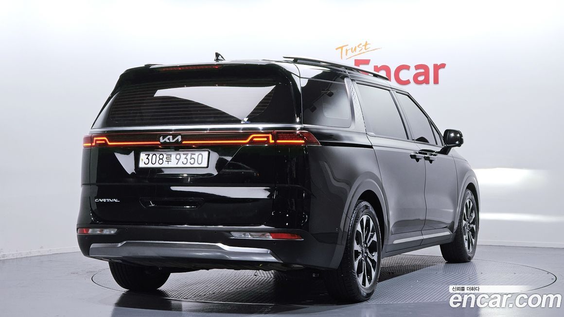 Kia Carnival 9-Seater Signature, 2022