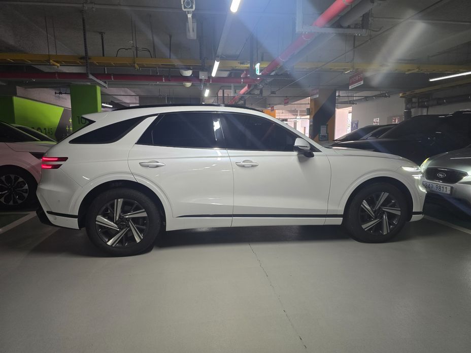 Genesis GV70 2.5T Gasoline AWD, 2025