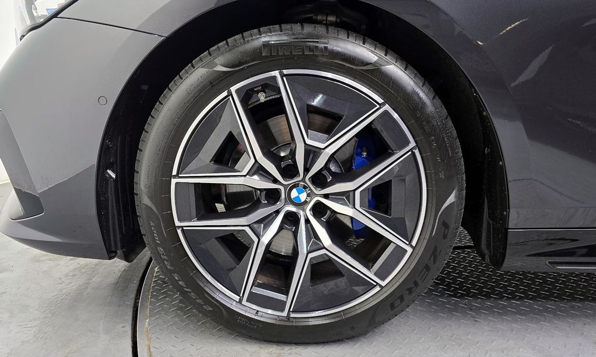 BMW 5-Series 520i M Sport, 2024