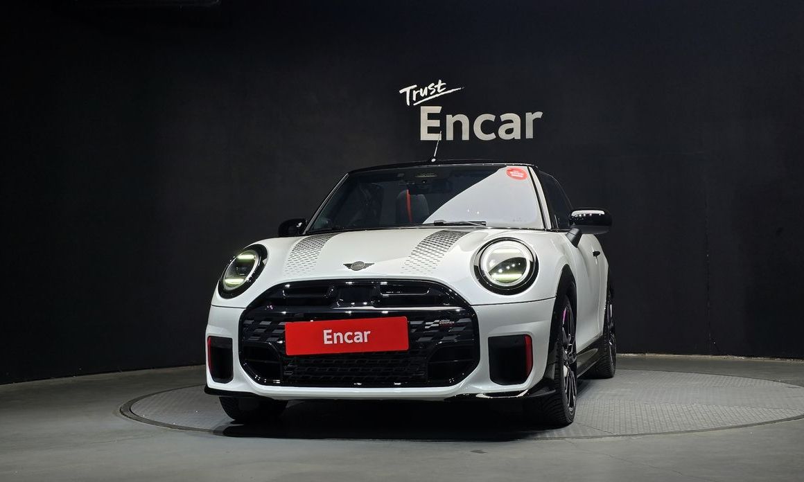 Mini Cooper Convertible JCW, 2026