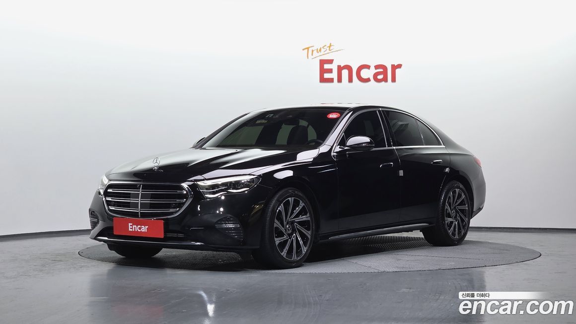 Mercedes-Benz E-Class E300 4MATIC Exclusive, 2024