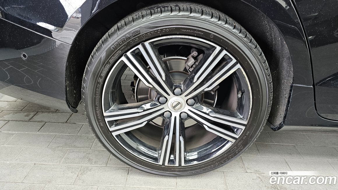 Volvo S60 B5 Inscription, 2022