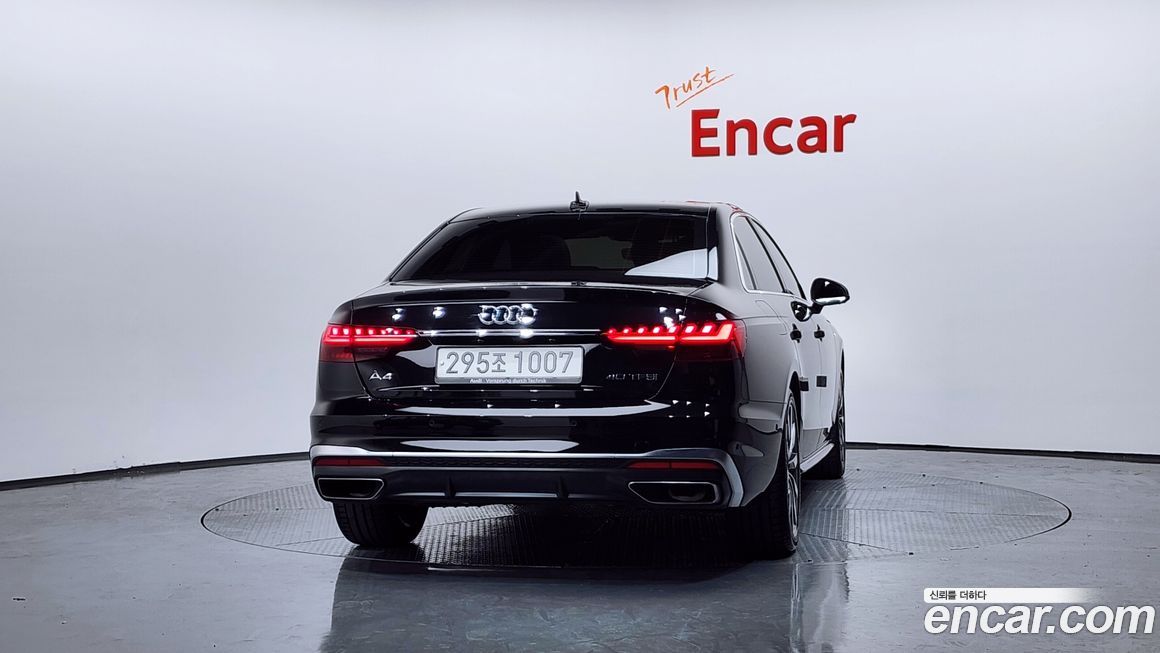 Audi A4 40 TFSI Premium, 2023