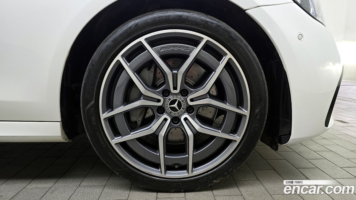 Mercedes-Benz E-Class E220d 4MATIC AMG Line, 2023