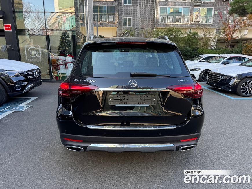 Mercedes-Benz GLE-Class GLE300d 4MATIC, 2026