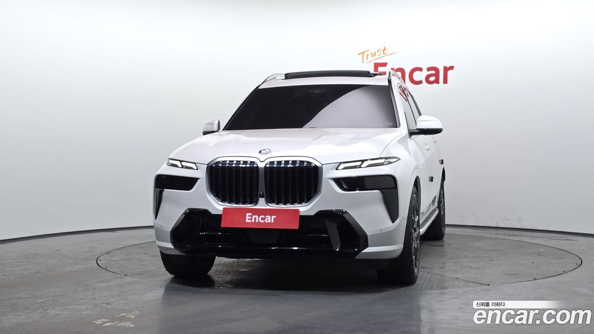 BMW X7 xDrive 40i M Sport 6STR, 2025