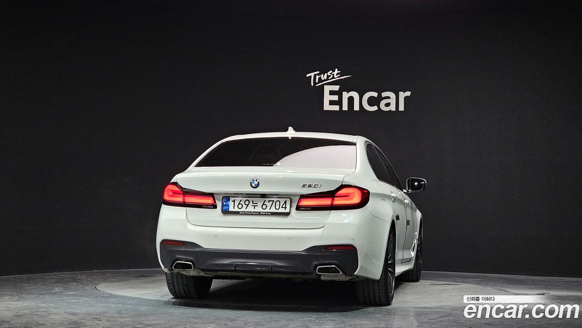 BMW 5-Series 520i M Sport, 2023