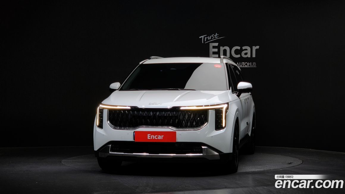 Kia Carnival 9-Seater Signature, 2024
