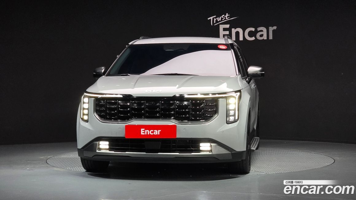 Kia Carnival 9-Seater Gravity, 2025