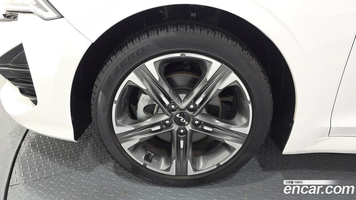 Kia K5 2.0, 2023