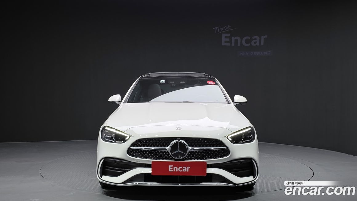 Mercedes-Benz C-Class C200 AMG Line, 2025