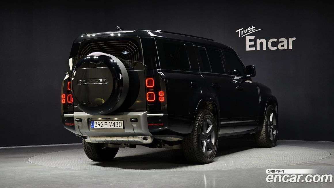 Land Rover Defender 130 P400 X-Dynamic HSE, 2025