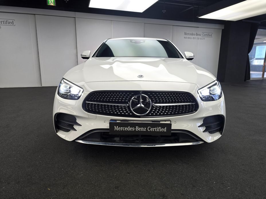 Mercedes-Benz E-Class E250 AMG Line, 2023