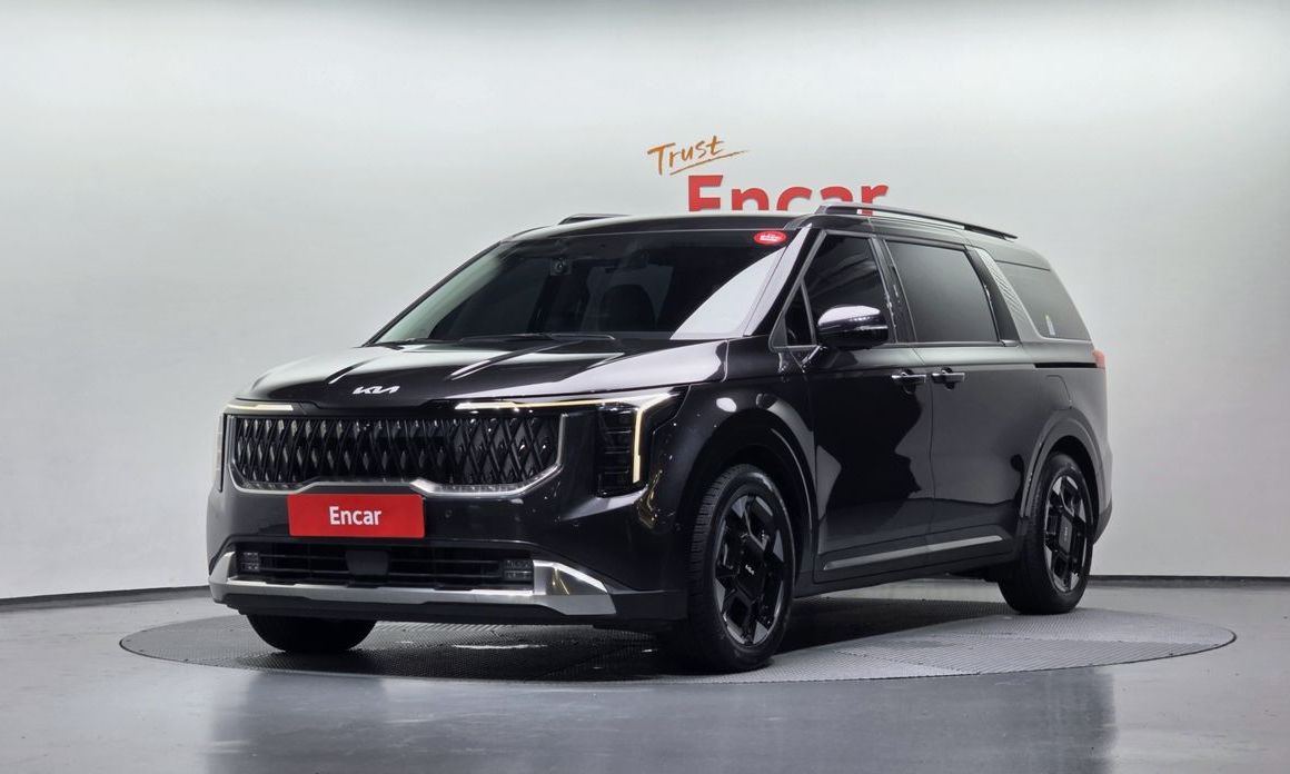 Kia Carnival 7-Seater Signature, 2024