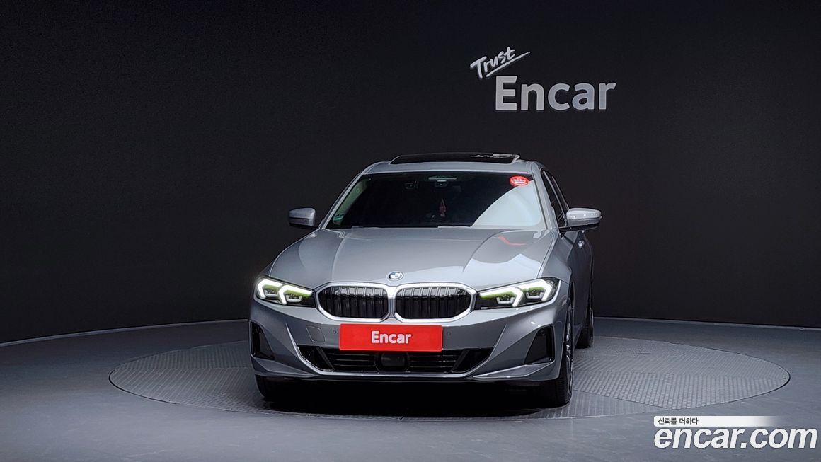 BMW 3-Series 320i, 2023