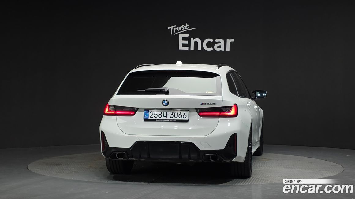 BMW 3-Series M340i xDrive Touring Pro, 2025