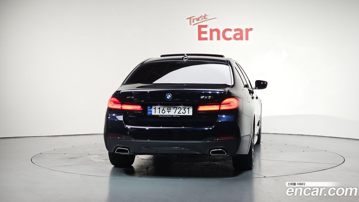 BMW 5-Series 530i xDrive M Sport Package, 2023