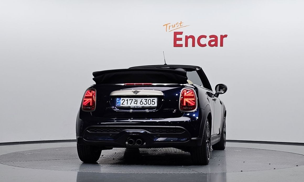 Mini Cooper Convertible Resolute Edition, 2024