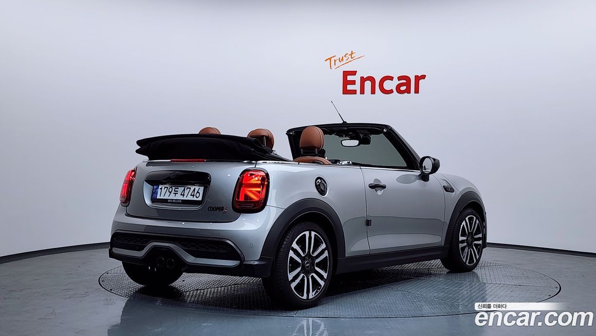 Mini Cooper Convertible Classic, 2024