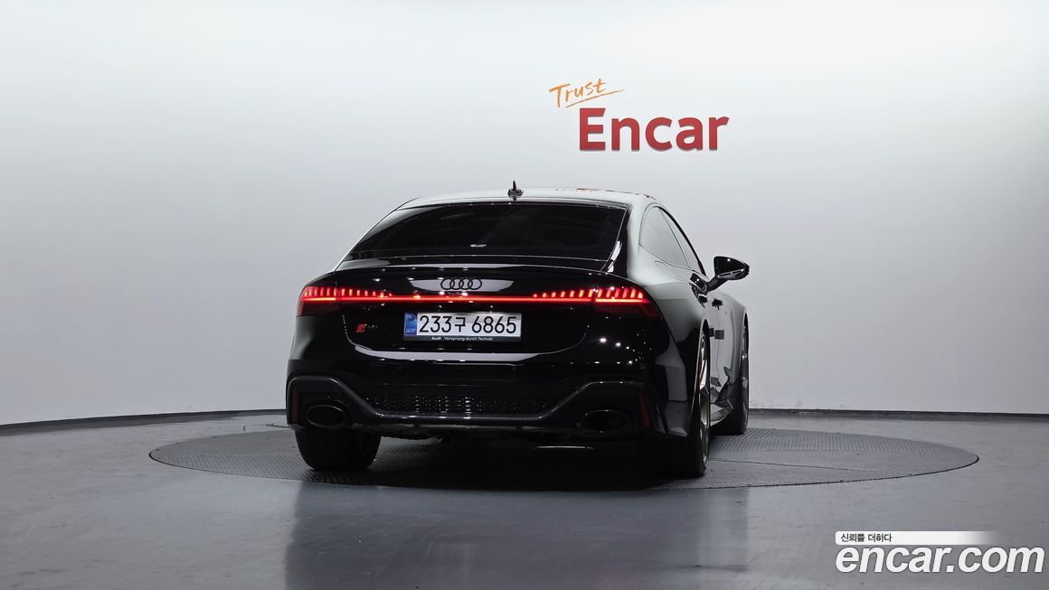 Audi RS7 4.0 TFSI Quattro Performance, 2025