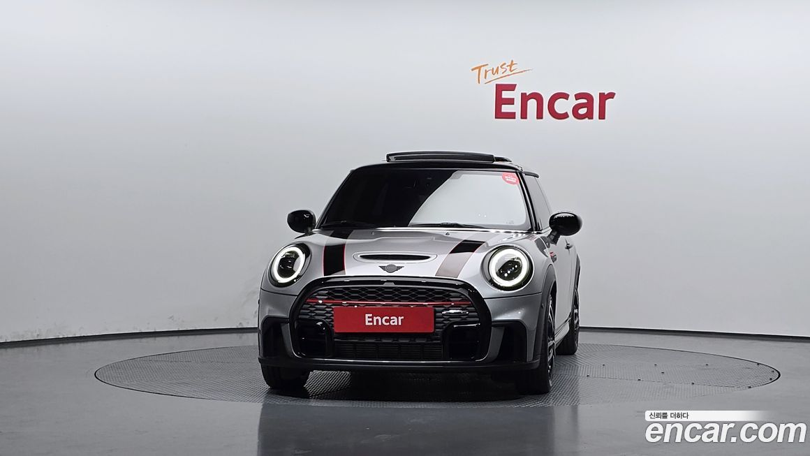 Mini Cooper JCW, 2024