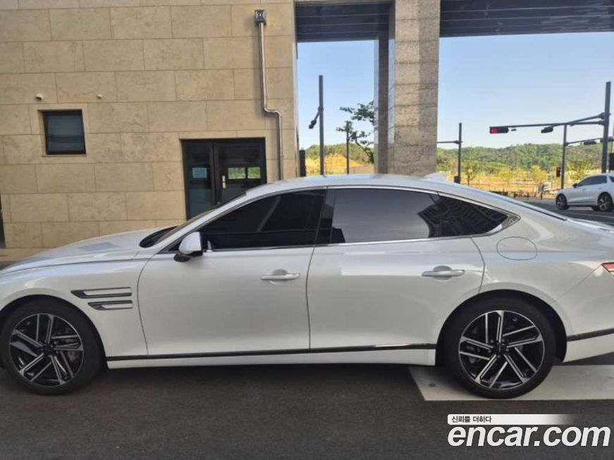 Genesis G80 Gasoline 2.5 Turbo 2WD, 2025