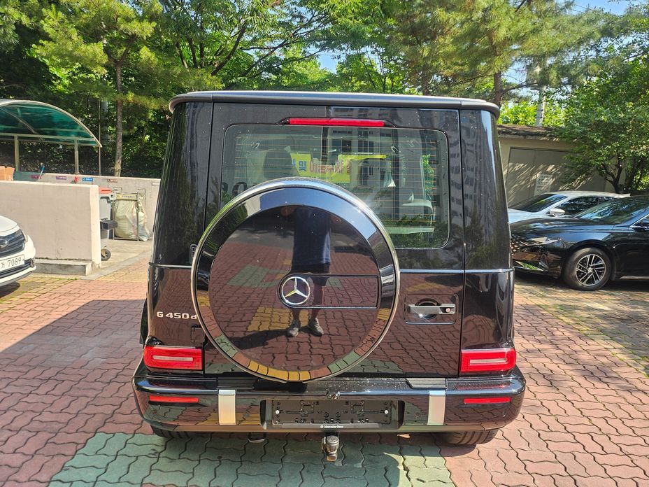 Mercedes-Benz G-Class G450d, 2026