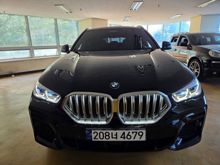 BMW X6 xDrive40i M Sport, 2023