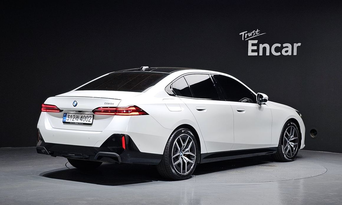 BMW 5-Series 520i Special Edition, 2026