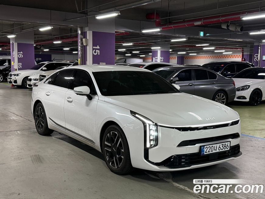 Kia K8 2.5 Gasoline 2WD, 2025
