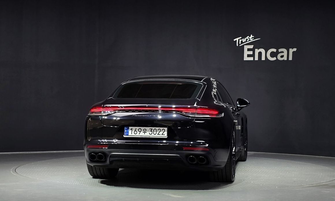Porsche Panamera 4.0 GTS, 2023
