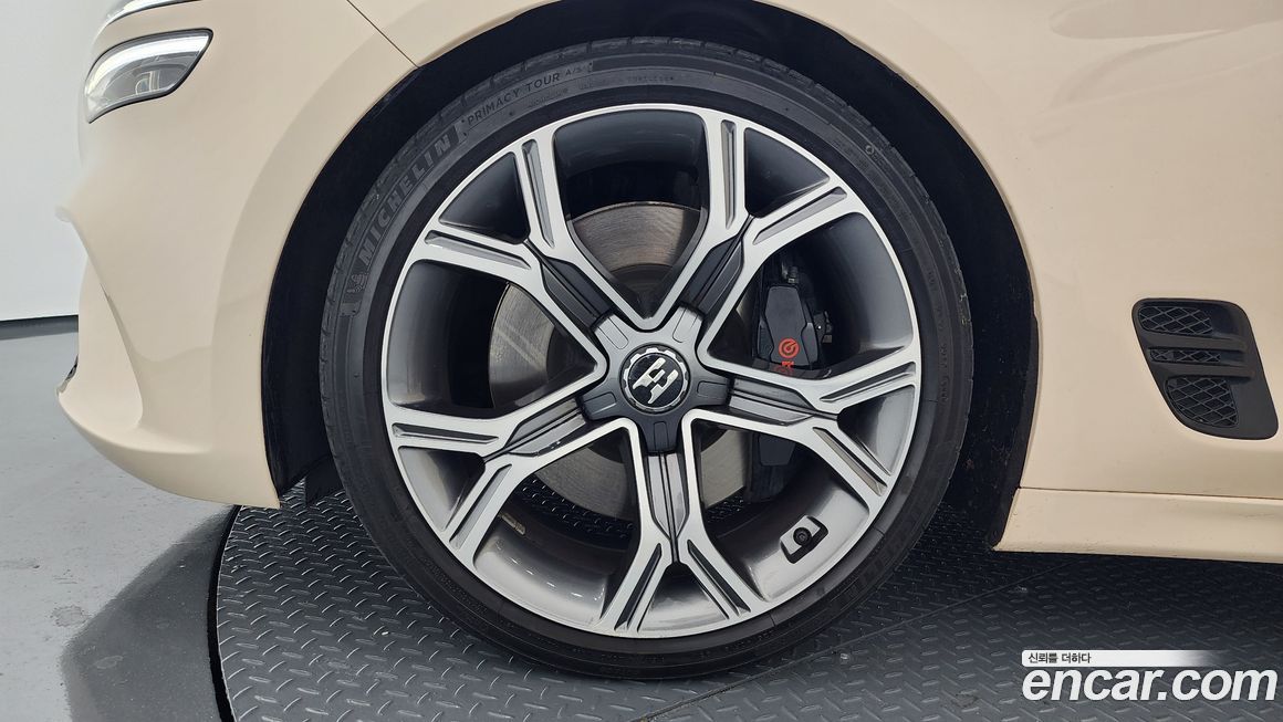 Genesis G70 Gasoline 2.0T 2WD, 2023