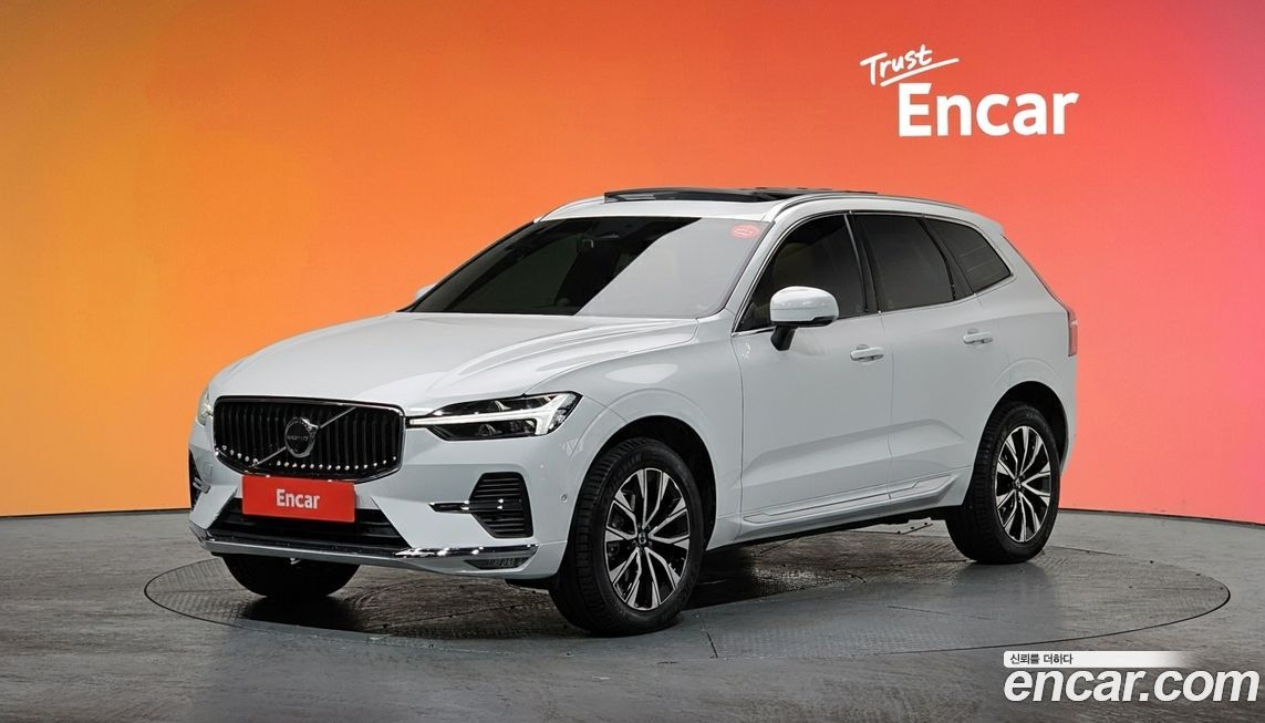 Volvo XC60 B5 Ultimate Bright, 2024