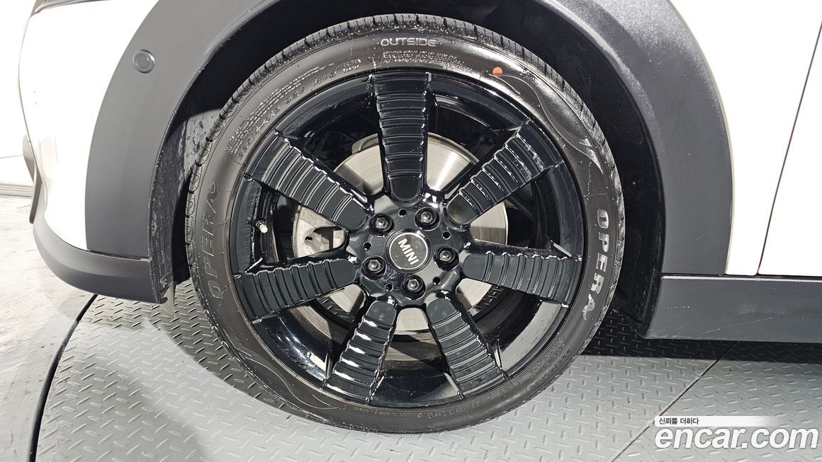 Mini Cooper Convertible Resolute Edition, 2024